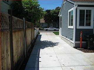 5th image of 355 Jerome St