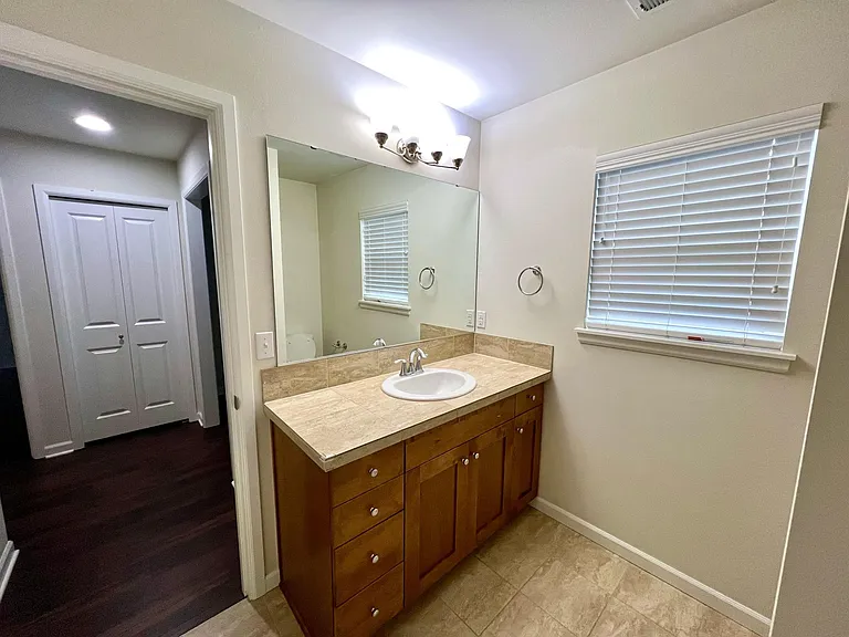 19525 34th Dr SE — Photo 10