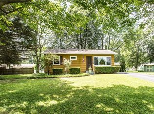 103 Paul Ln, Syracuse, NY 13209