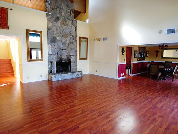 3rd image of 4093 Alpinia Ct