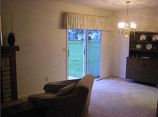 5th image of 18355 Crownhill Dr