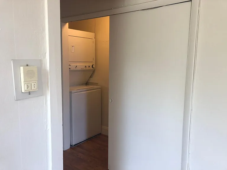 2300 Delancey Pl #3F — Photo 8