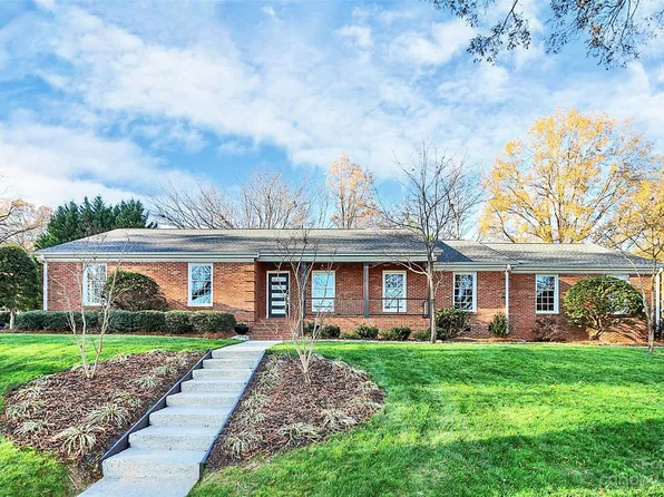 8529 Prince George Rd, Charlotte, NC 28210