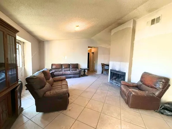 16085 Village Dr, Victorville, CA 92394