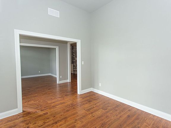 4th image of 659 Mallard St