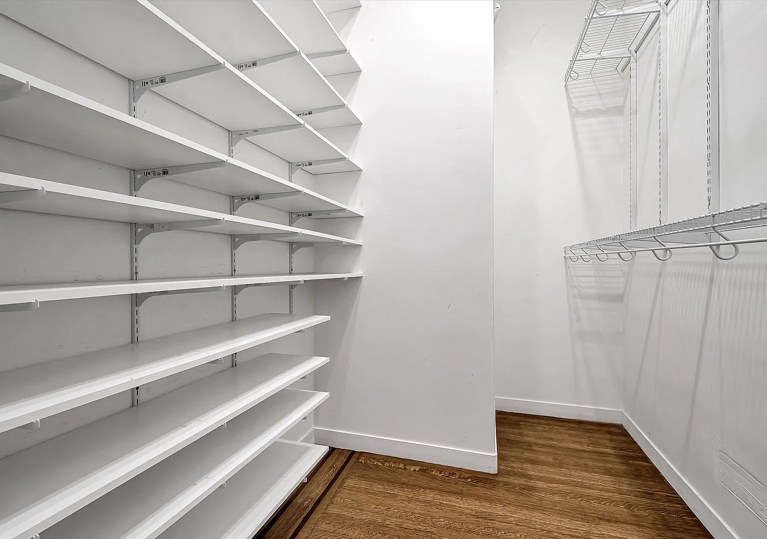 417-419 Capp St #417 - Image 2