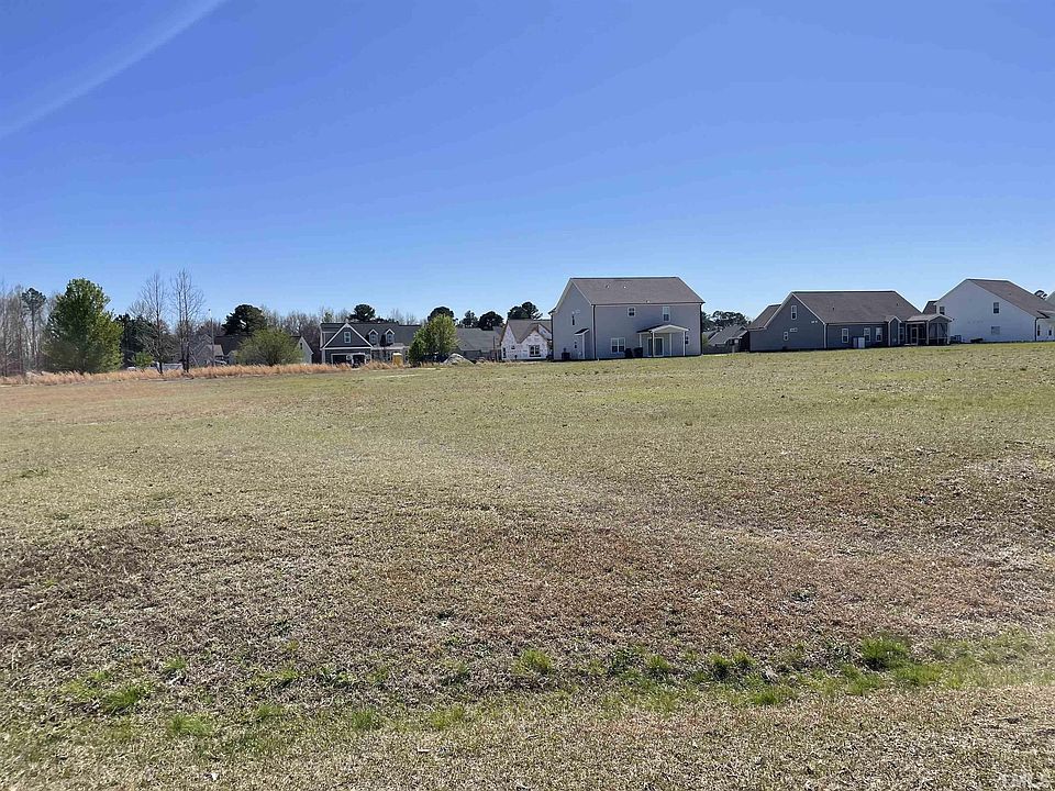 2nd image of 208 Stonewood Dr