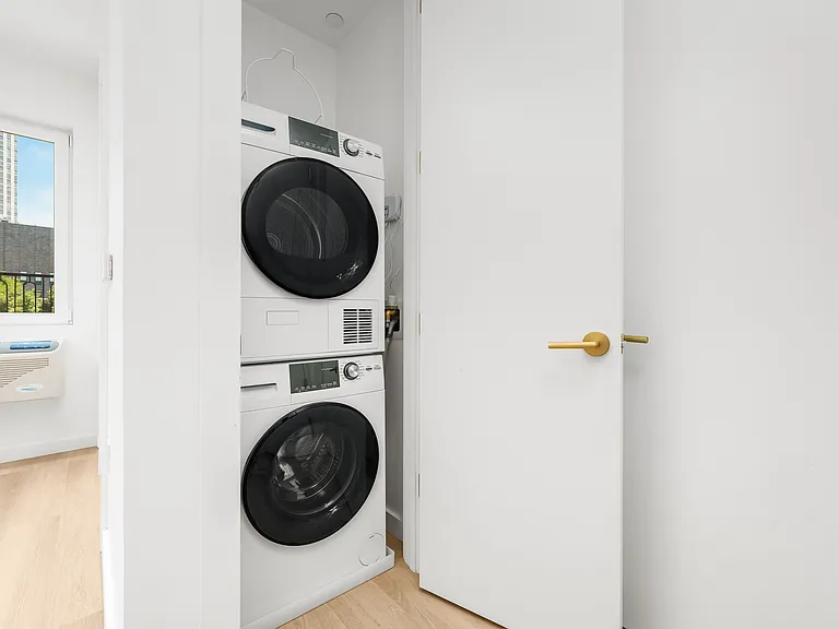 540 Atlantic Ave #615 — Photo 9