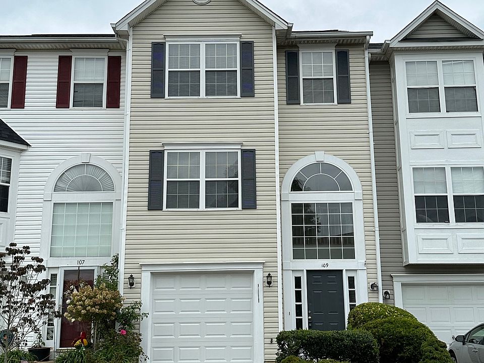 1st image of 109 Munsons Hill Ct