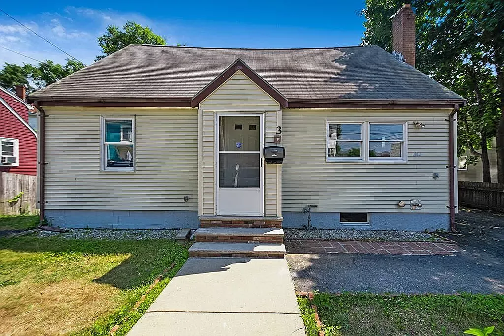 5 bed, 2285 sqft, $1,050 — Photo 2