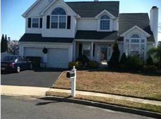 4 Ruby Ct, Lakewood, NJ 08701