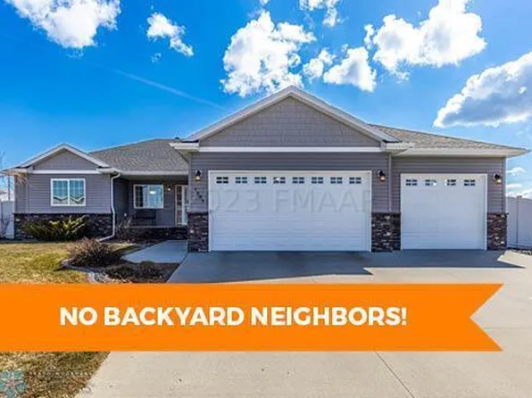 3388 54th St S, Fargo, ND 58104