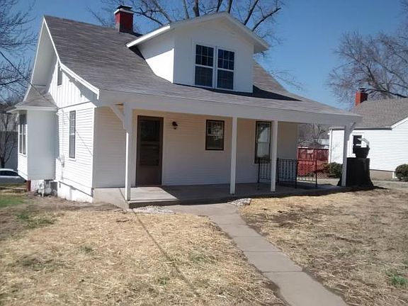 3rd image of 201 N Cedar Ave