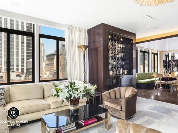 45 East 30th Street PHB image 3 of 13