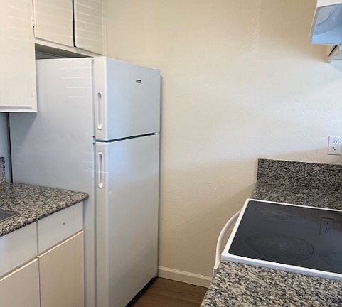 2nd image of 2425 Northrop Ave APT 1