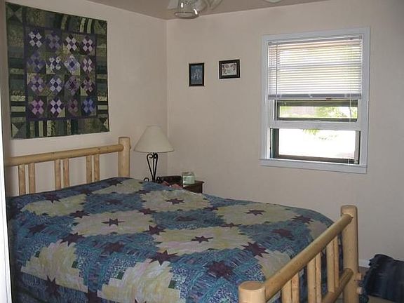 5th image of 402 Goodrich Ave