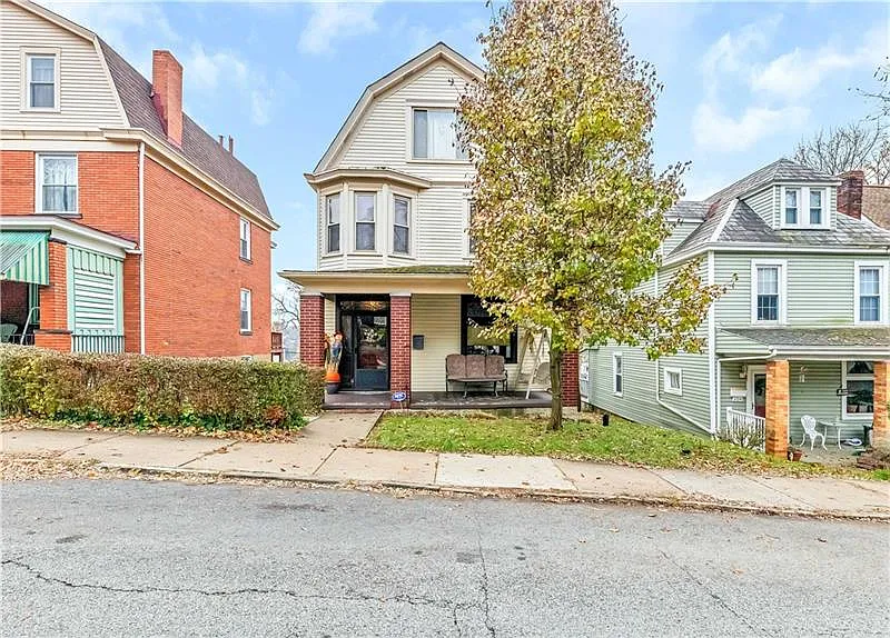 106 Elmont St photo 1