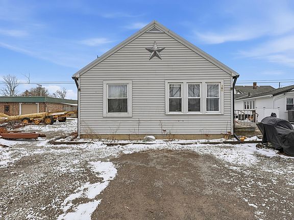 3rd image of 160 Burkhart Ave