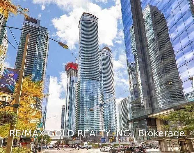 12 York St #2606 — Photo 1