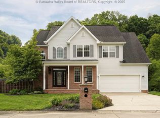 121 Jericho Rd, Winfield, WV 25213