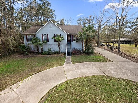 2nd image of 26605 Lucille Dr