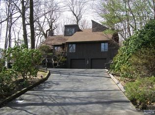 262 Sunrise Dr, Hawthorne, NJ 07506