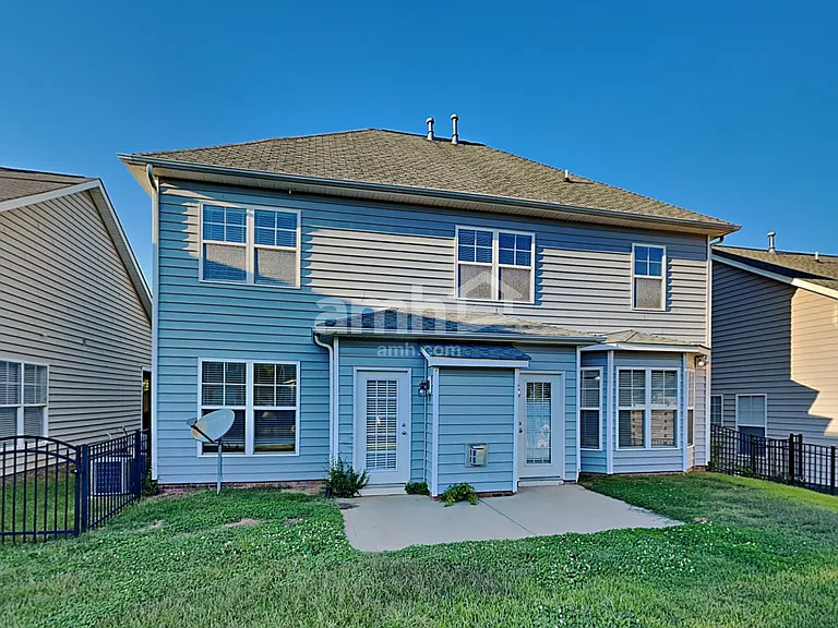 3041 Scottcrest Way — Photo 22
