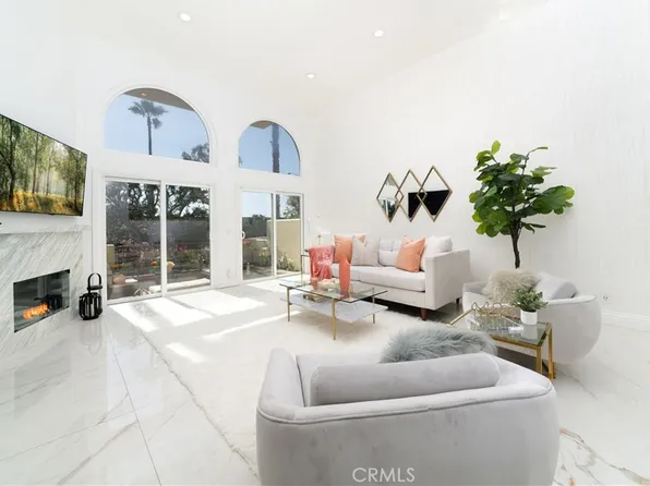 6015 Shadowbrook Cir, Huntington Beach, CA 92648