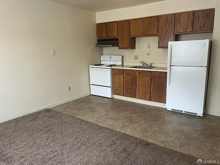 773 Spruce St — Photo 3