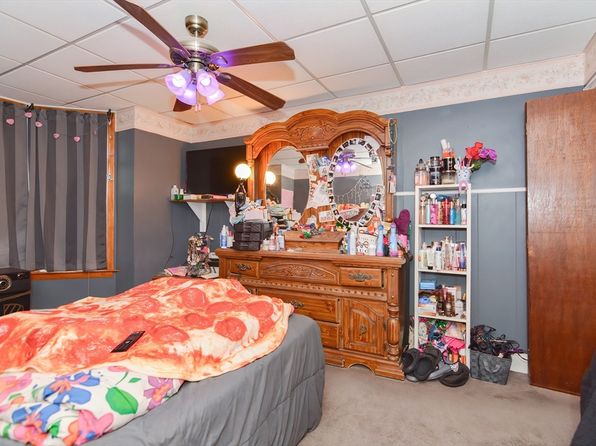 boston-massachusetts-59121008 picture