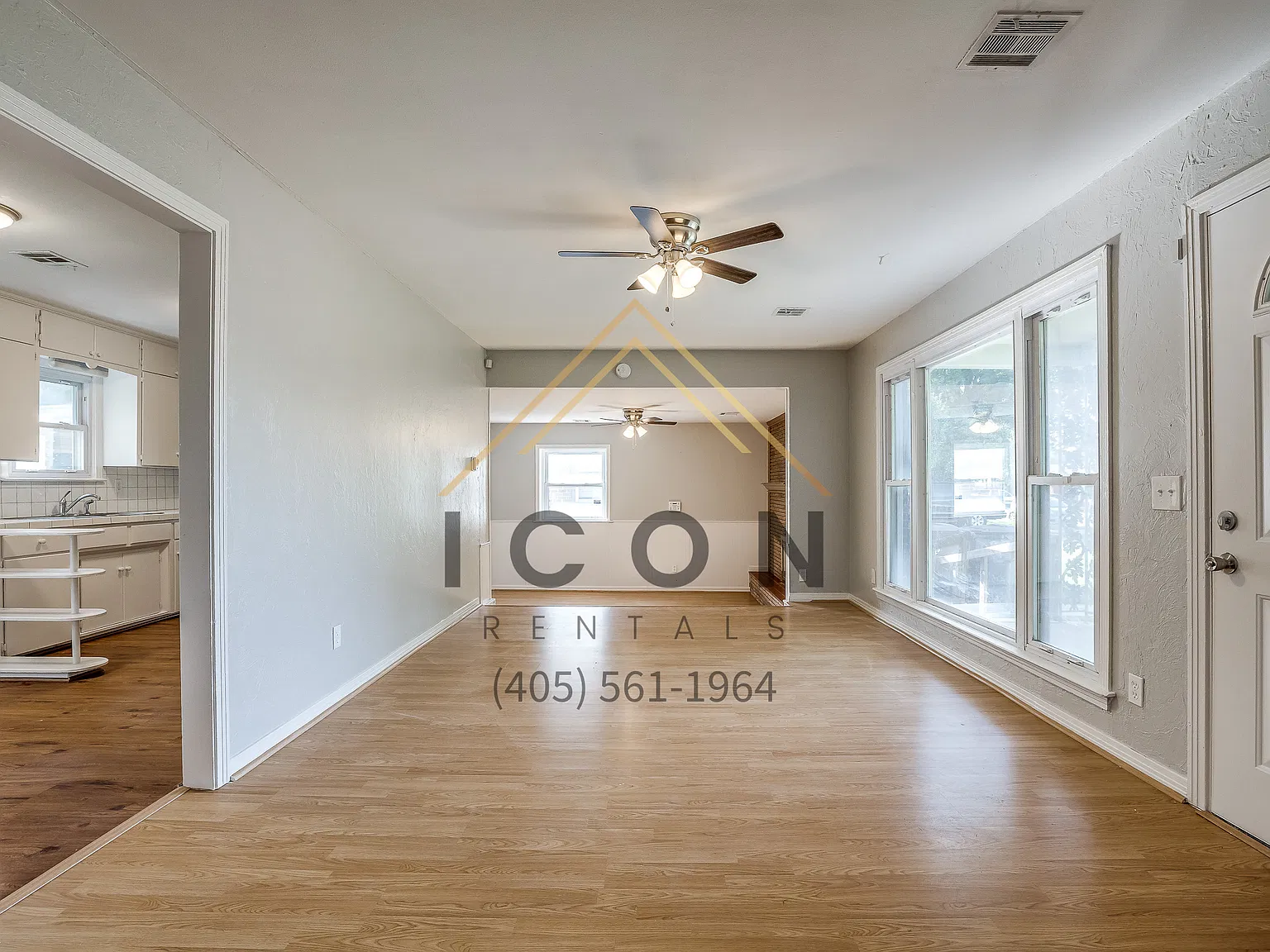 1302 Oxford Way - 1 — Photo 4