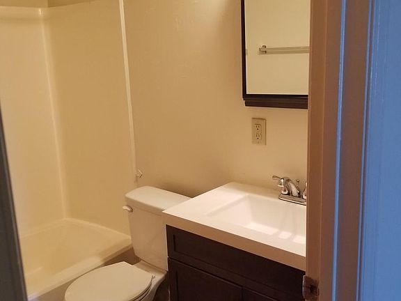 5th image of 1351 Fairmont Dr