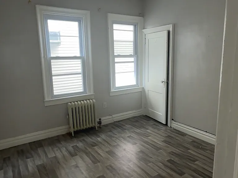 164 Autumn St #1 — Photo 5