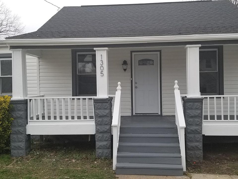 1st image of 1305 Larchmont Ave