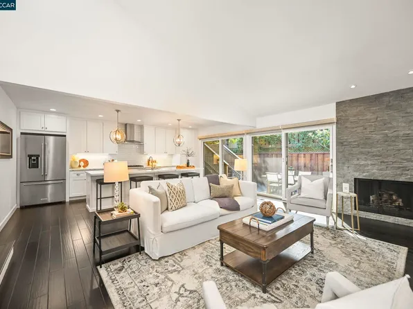 130 Alamo Sq, Alamo, CA 94507