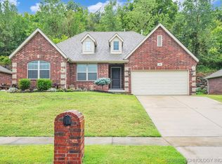 2000 N 1st St, Broken Arrow, OK 74012