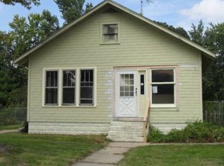 204 W Union St, Earlville, IL 60518