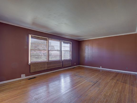 Lg living with hard woods