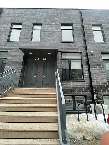 1760 Simcoe St N #69 Photo 1