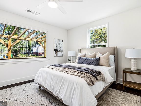 5th image of 2008 Beecher Rd SW