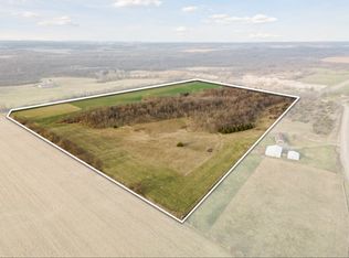 Indian Boundary Rd, Center Pt, IA 52213