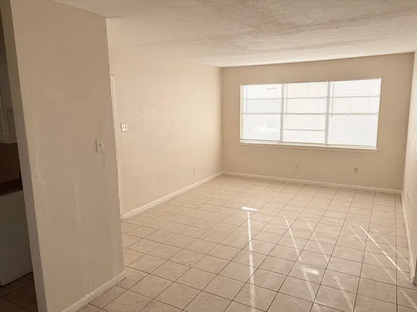 728 Calvert St #1, Sulphur Springs, TX 75482