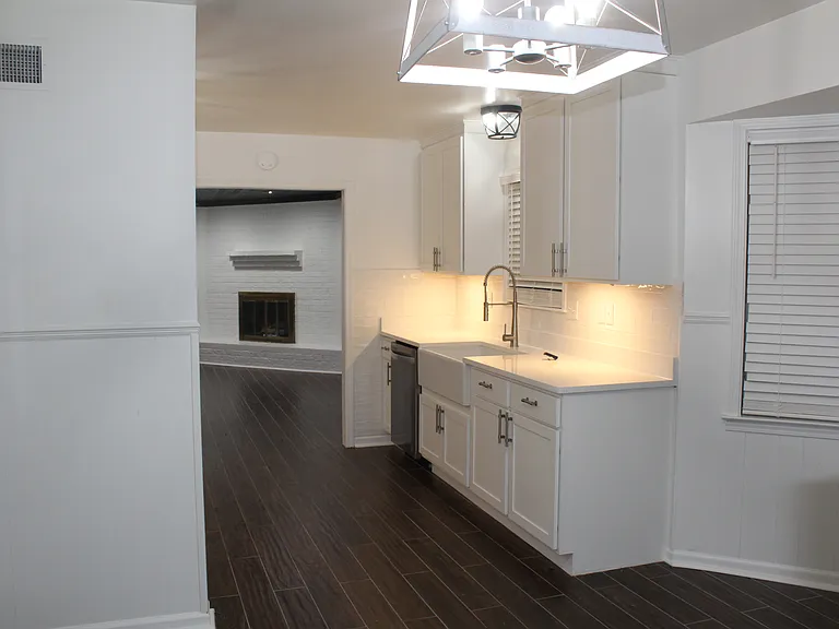 Shillingford Dr — Photo 4
