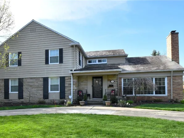 24020 Shaker Blvd, Shaker Heights, OH 44122