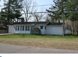 762 9th St, Mays Landing, NJ 08330