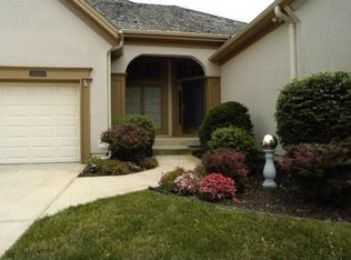 16059 Cambridge Cir, Stilwell, KS 66085