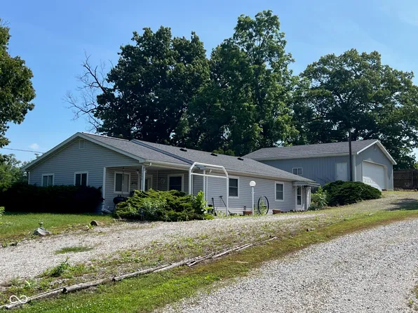 1696 N Washington St, Montezuma, IN 47862