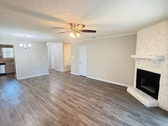 4th image of 2 Peach Ct