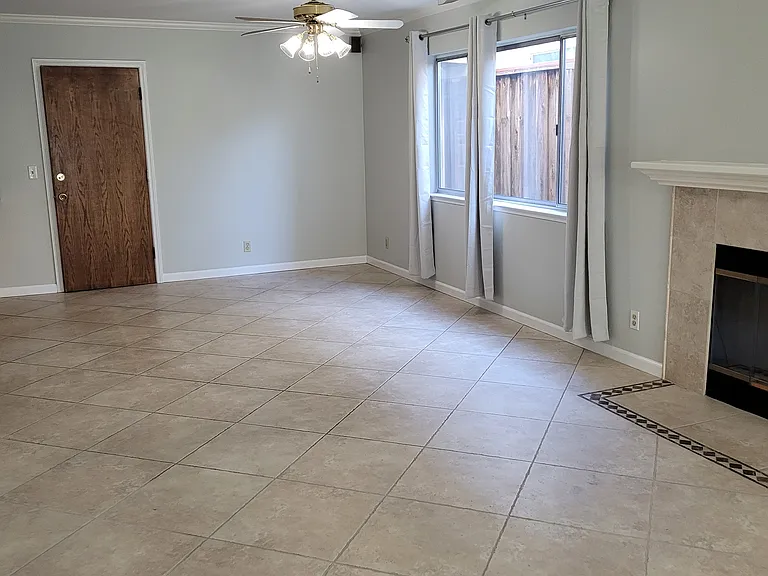 621 Bryan Ave — Photo 11