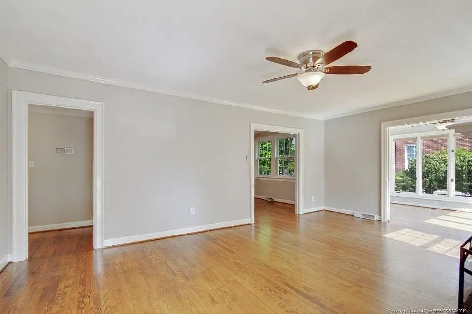 3 bed, 2.0 bath, 2001 sqft, $2,000 — Photo 4
